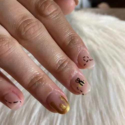 bee nail designs