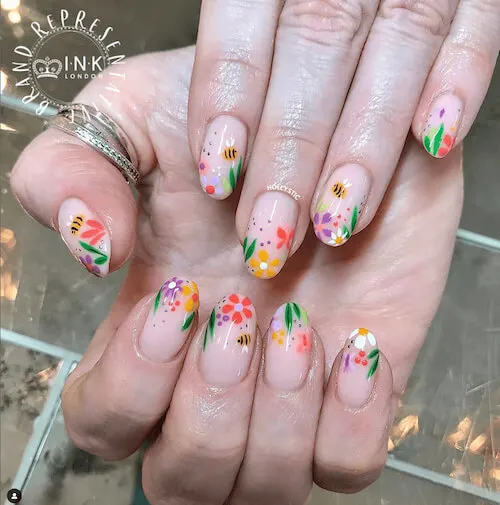 bee nail designs