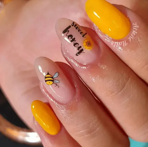 bee nail designs