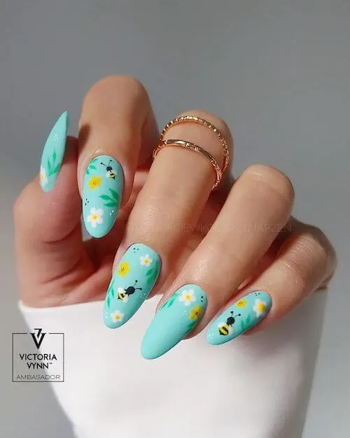 bee nail designs