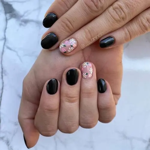 Spring Black Accent Nail