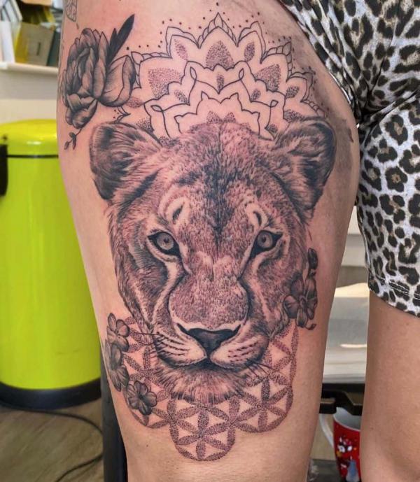 mandala black grey lion tattoo