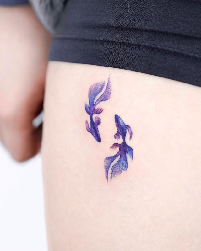 thigh tattoo for women