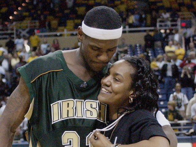 LeBron James' heartfelt essay pays tribute his mom: 'She's my champion' | theScore.com