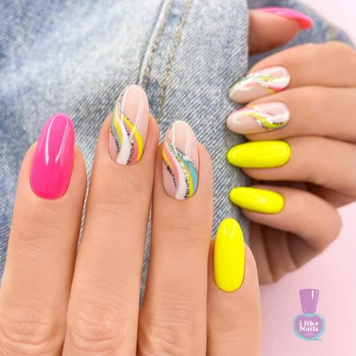 23 Dazzling Yellow Nails To Freshen Up Your Upcoming Summer Manicures - 133