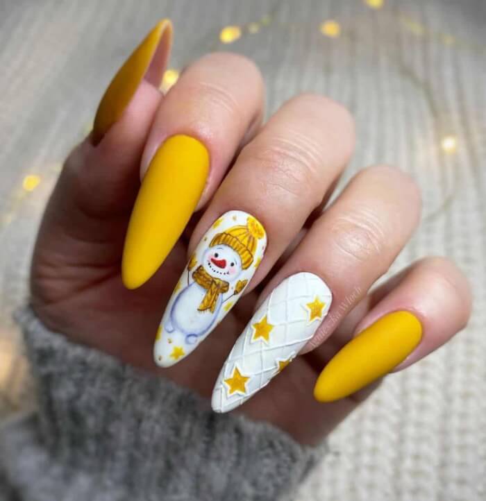 23 Dazzling Yellow Nails To Freshen Up Your Upcoming Summer Manicures - 139