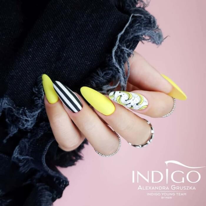 23 Dazzling Yellow Nails To Freshen Up Your Upcoming Summer Manicures - 118