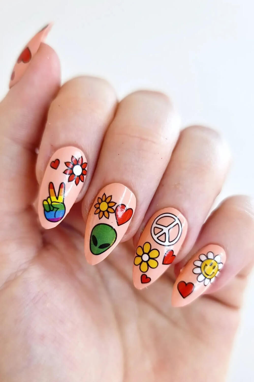 30 Stunning 90s-Inspired Nail Art Designs To Take You Down The Memory Lane - 221