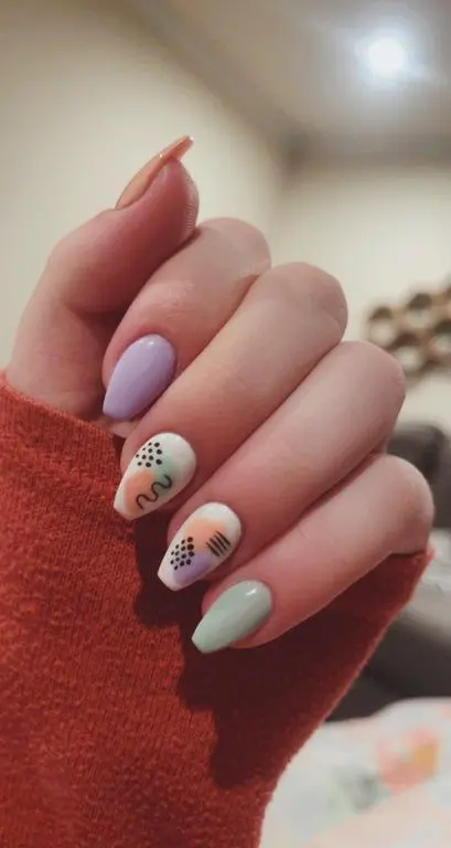 Abstract Pastels nails