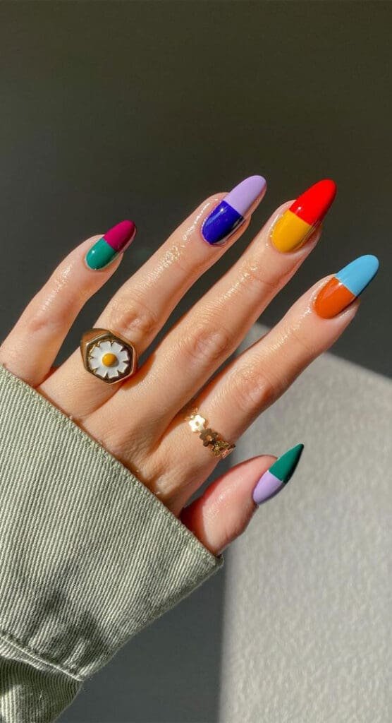 Color Blocking summer nails