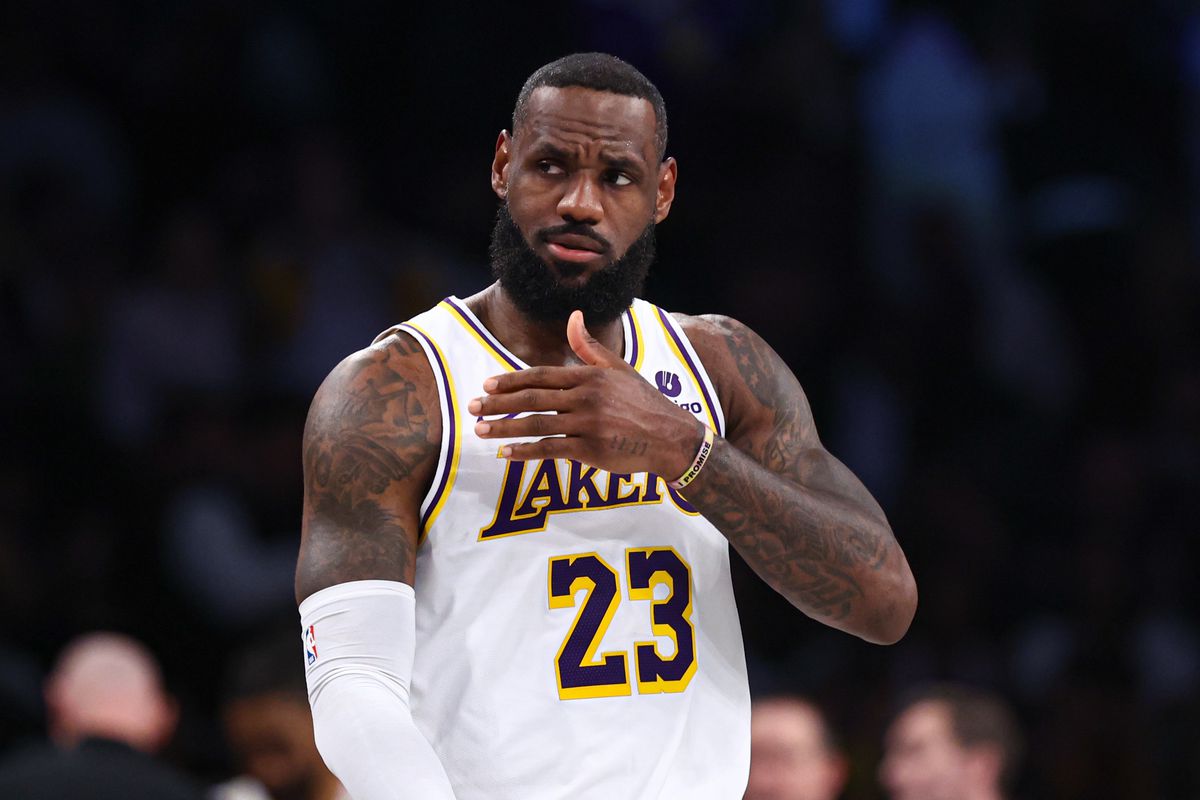 Lakers vs. Nets Final Score: LeBron leads Lakers to bounceback win - Silver  Screen and Roll