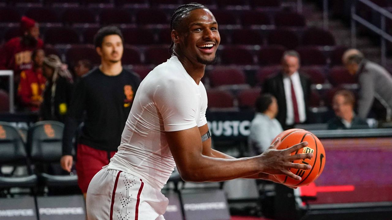 Bronny James warms up before USC game