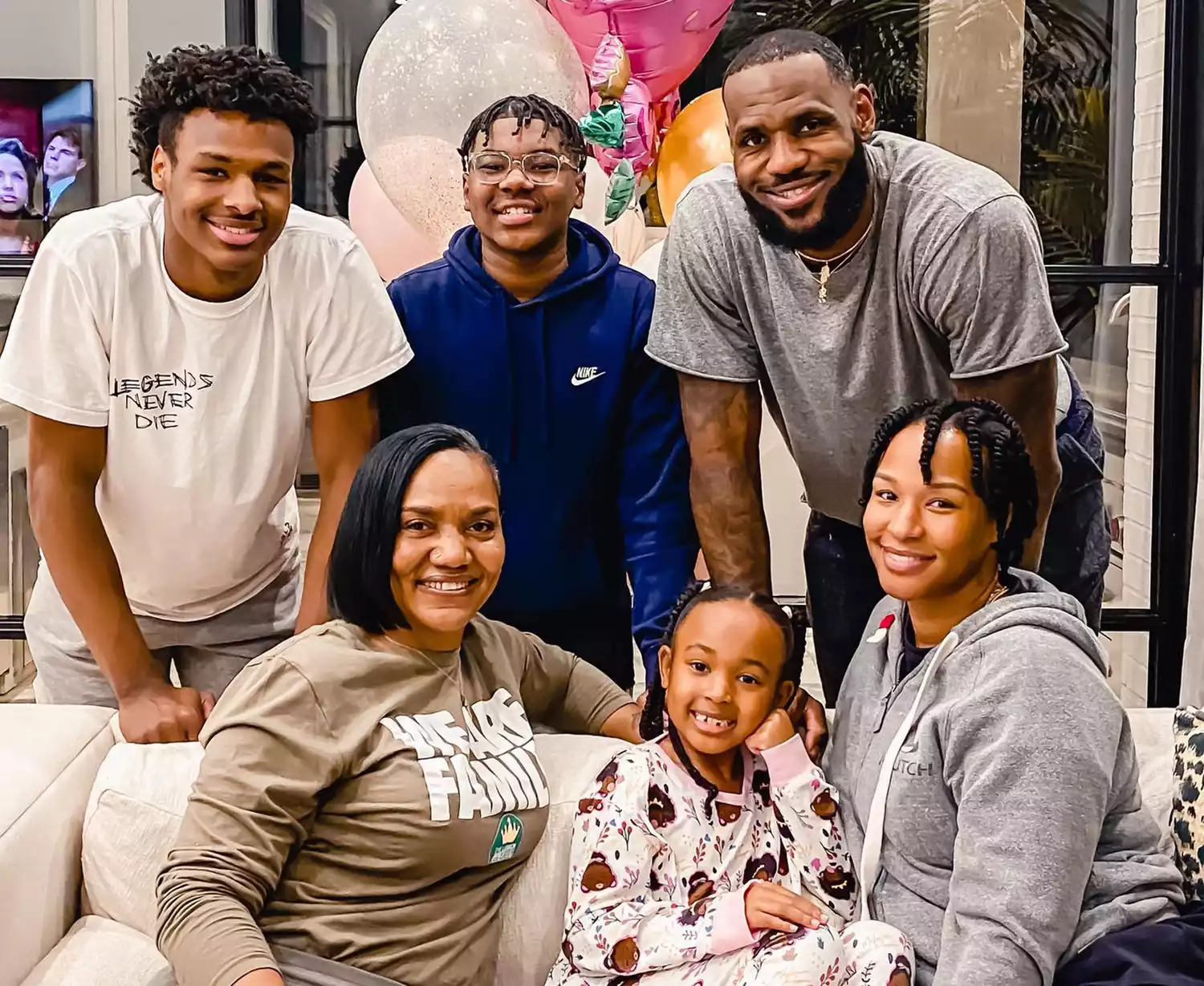 LeBron James Family celebrates Glora James' birthday