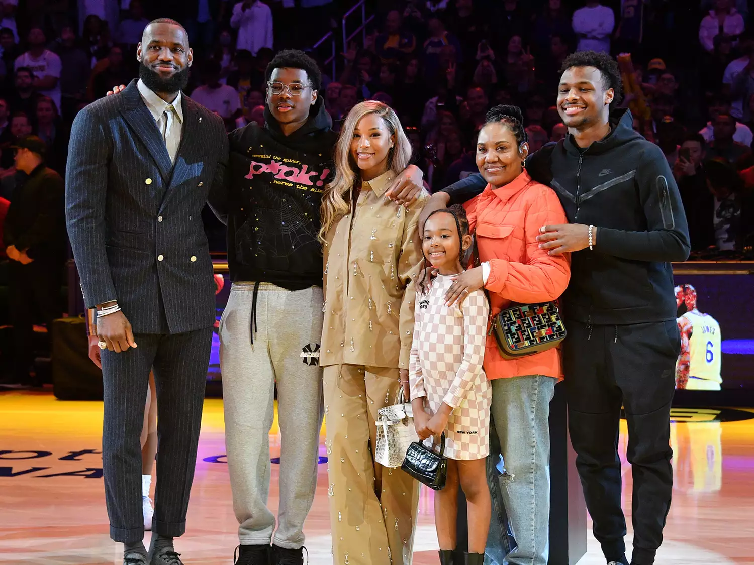 LeBron James, Bryce James, Savannah James, Zhuri James, Gloria Marie James, and Bronny James