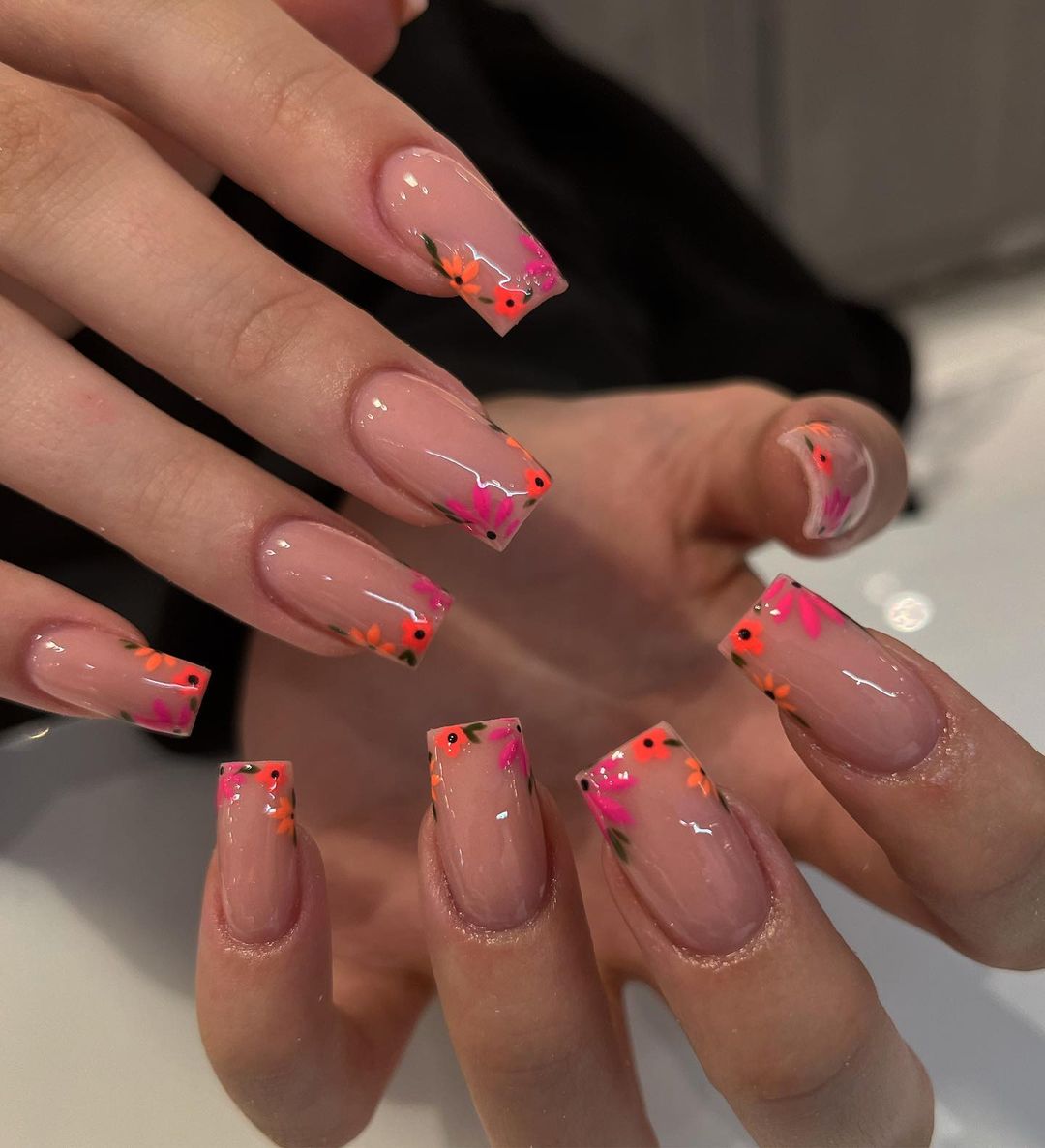 Square Summer Nail Inspo: Trendy Colors & Designs to Try