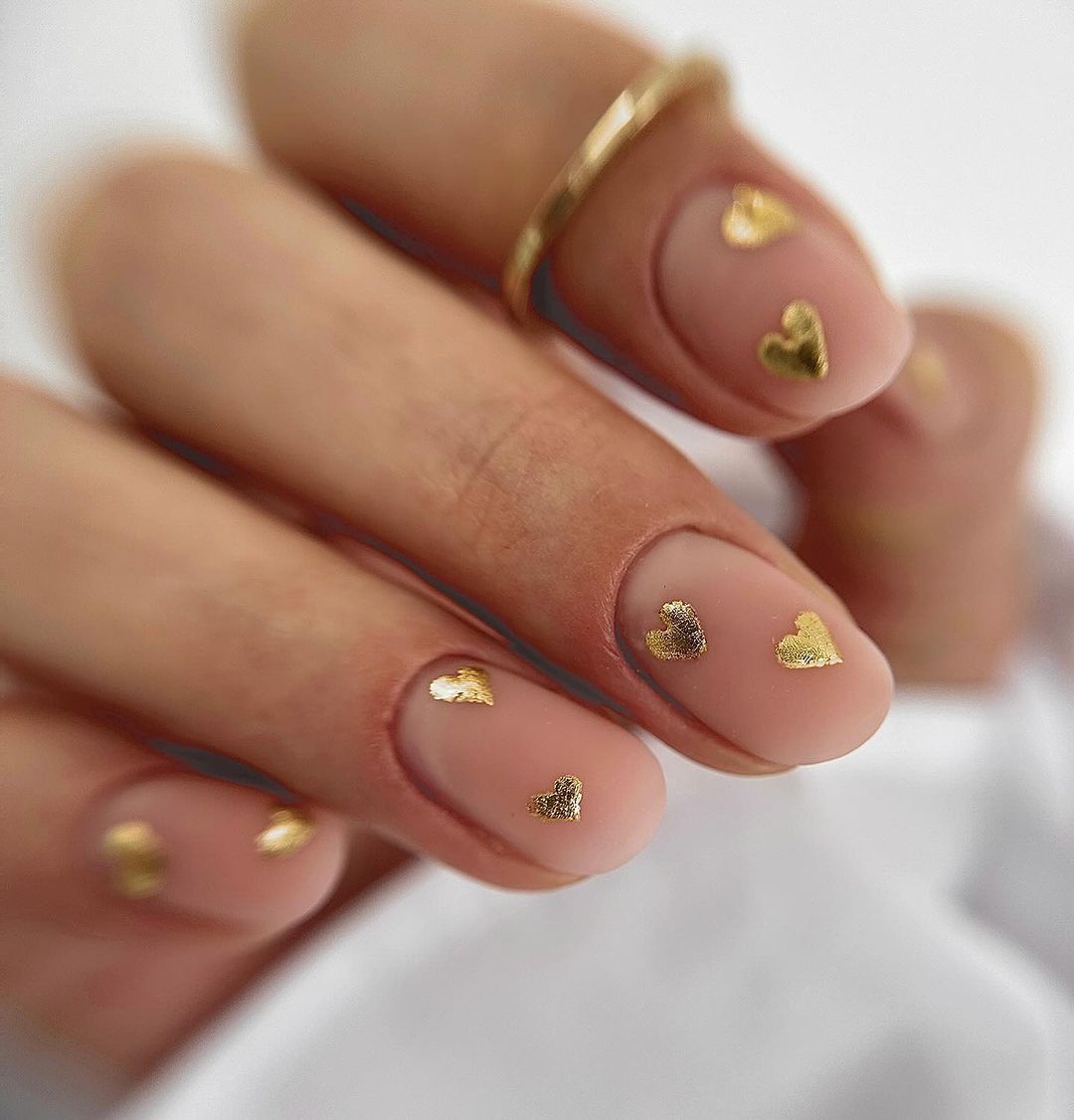 Effortlessly Stylish: Short Colors & Designs for Summer Nails