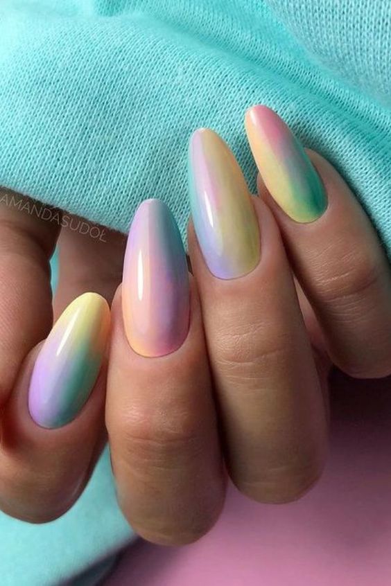 Sizzling Hot Designs: Summer Ombre Nails to Elevate Your Look