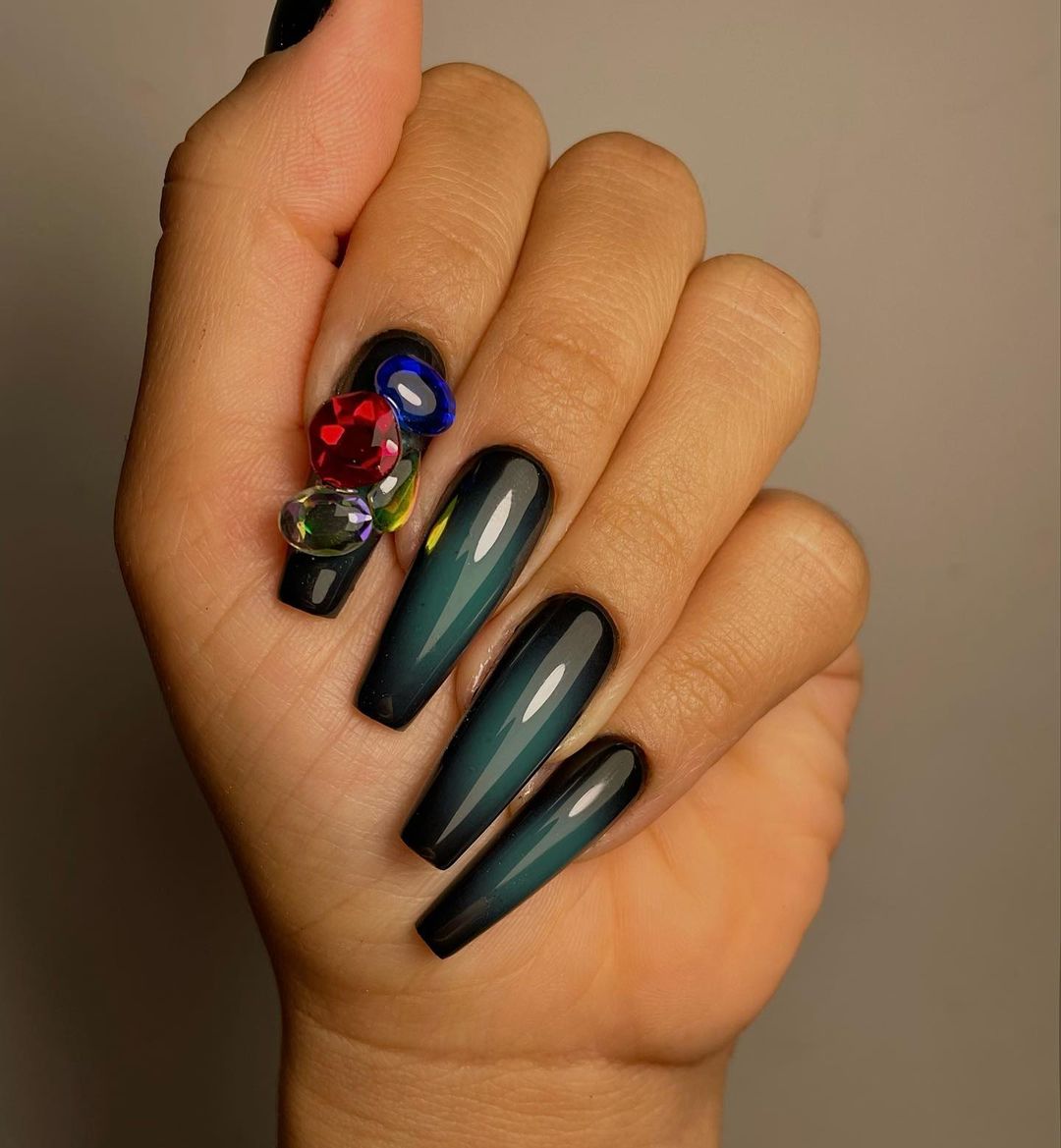 Elevate Your Style: Trendsetting Summer Coffin Nails of 2024