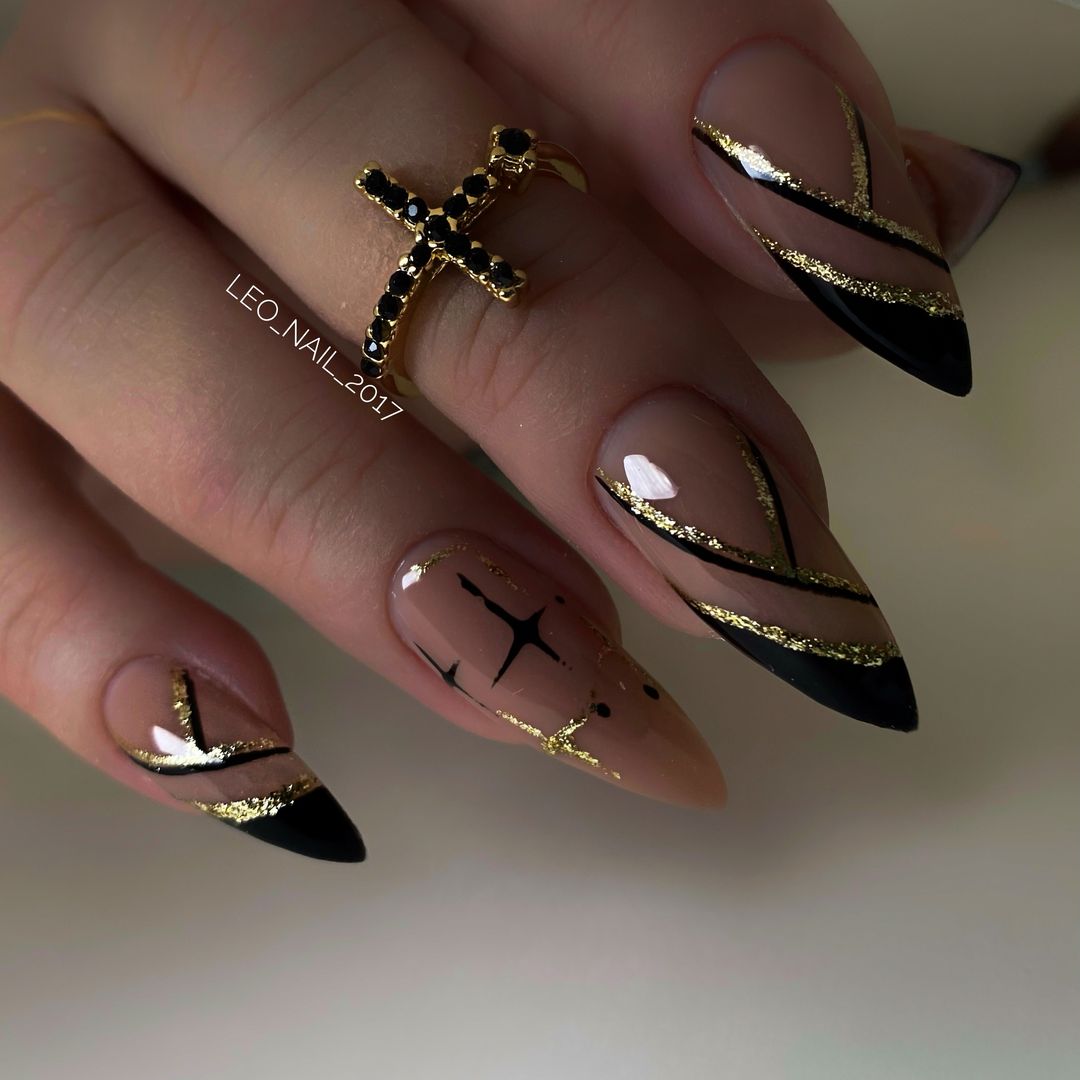 Celebrate Your Milestone in Style: 25 Graduation Nail Ideas to Rock Your Ceremony!