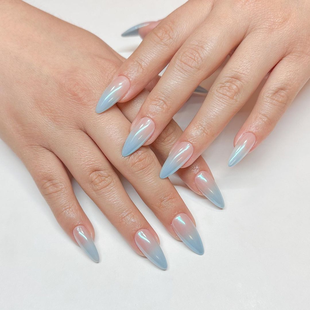 Sizzling Hot Designs: Summer Ombre Nails to Elevate Your Look