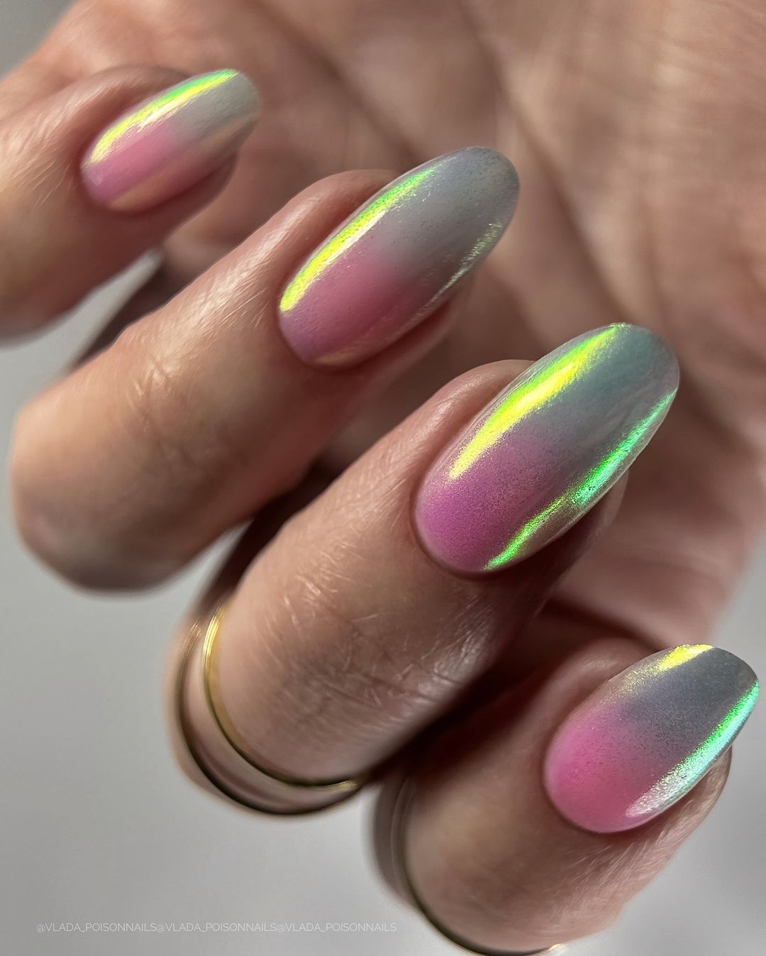 Summer Vibes: The Must-Have Nail Colors of 2024