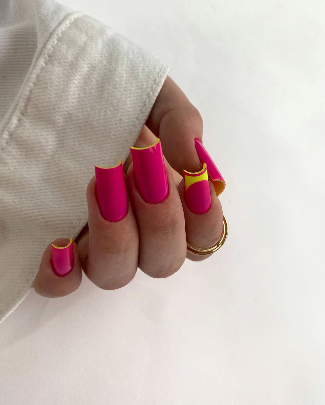 25 Easy & Cute Summer Nail Ideas for Effortless Style