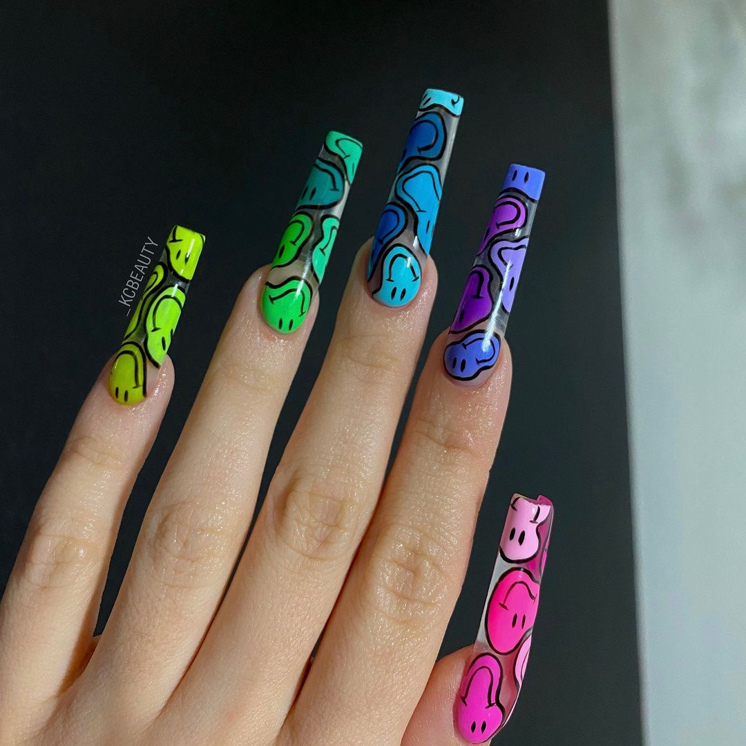 Elevate Your Style: Trendsetting Summer Coffin Nails of 2024