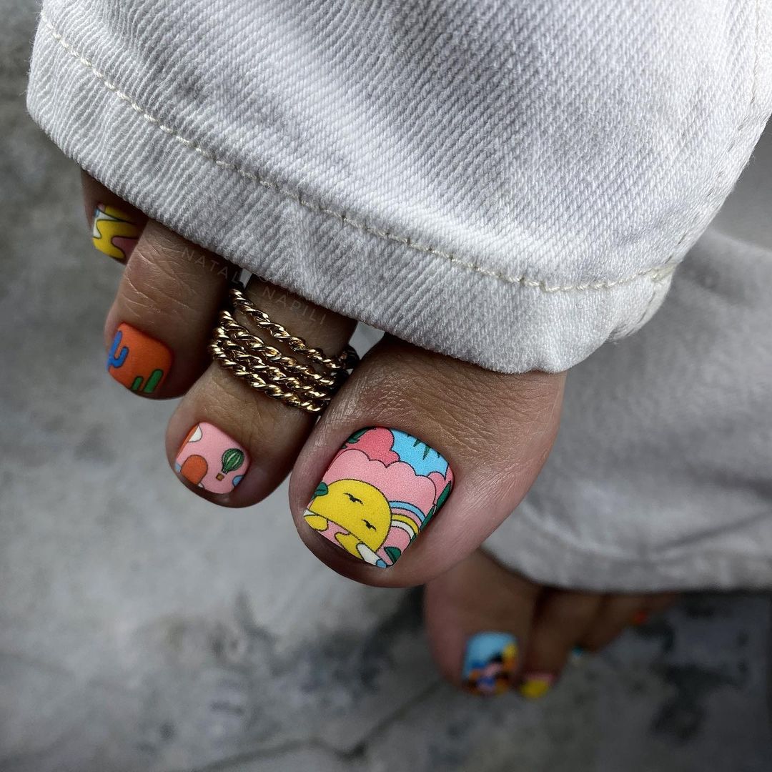 Beach-Ready Toes: Simple Summer Toe Nail Ideas