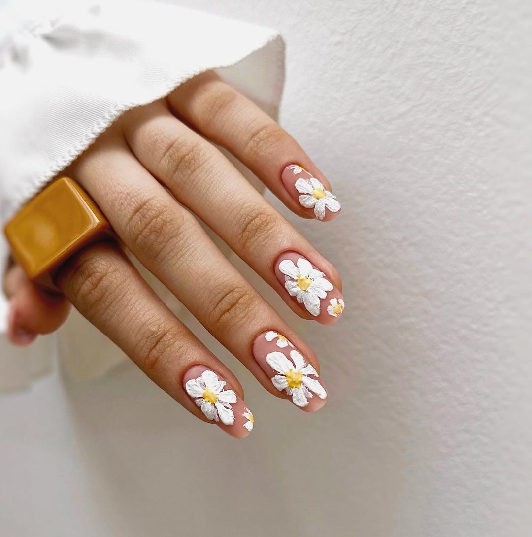 Stay Cool and Chic: Summer Short Acrylic Nail Designs