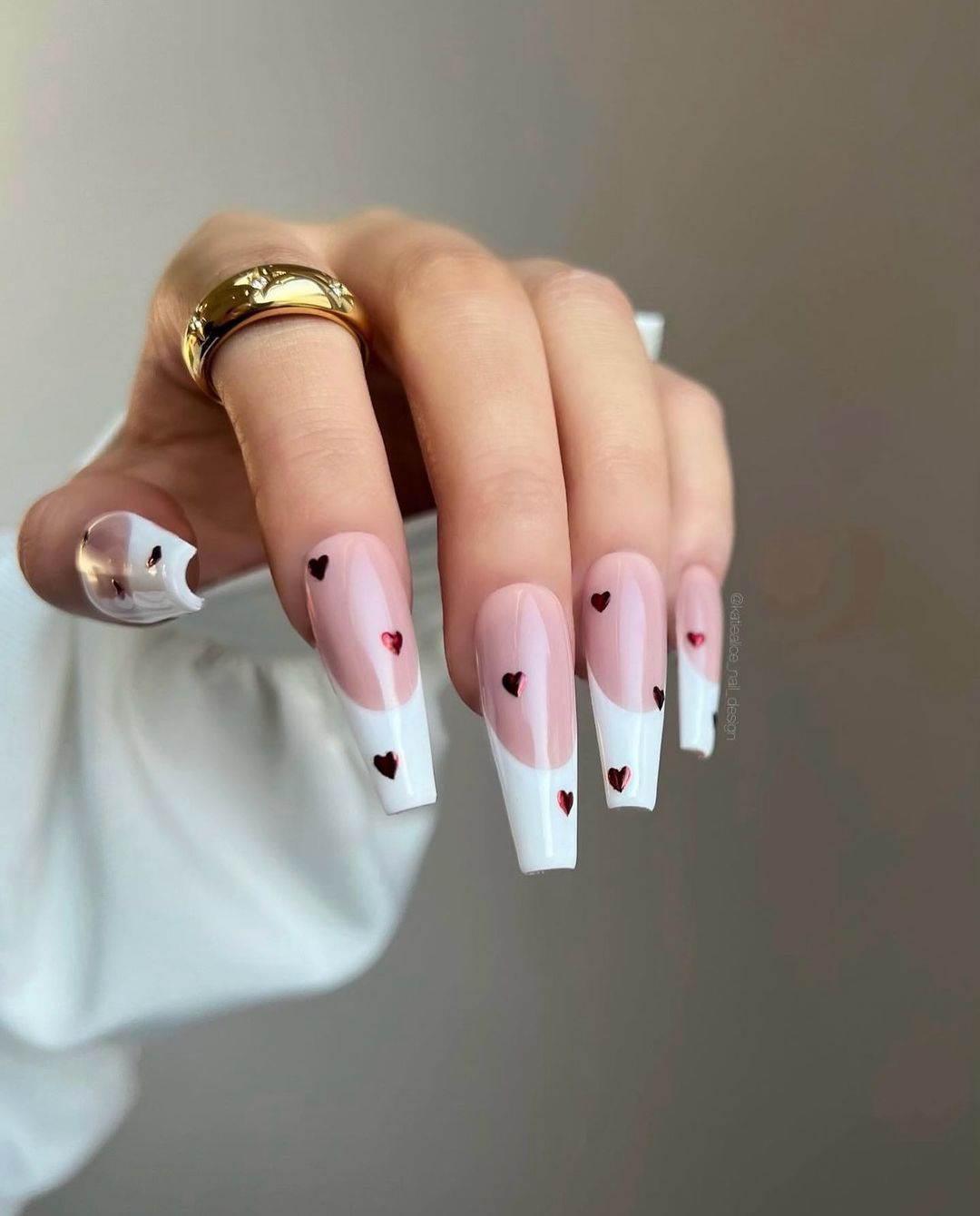 Elevate Your Style: Trendsetting Summer Coffin Nails of 2024