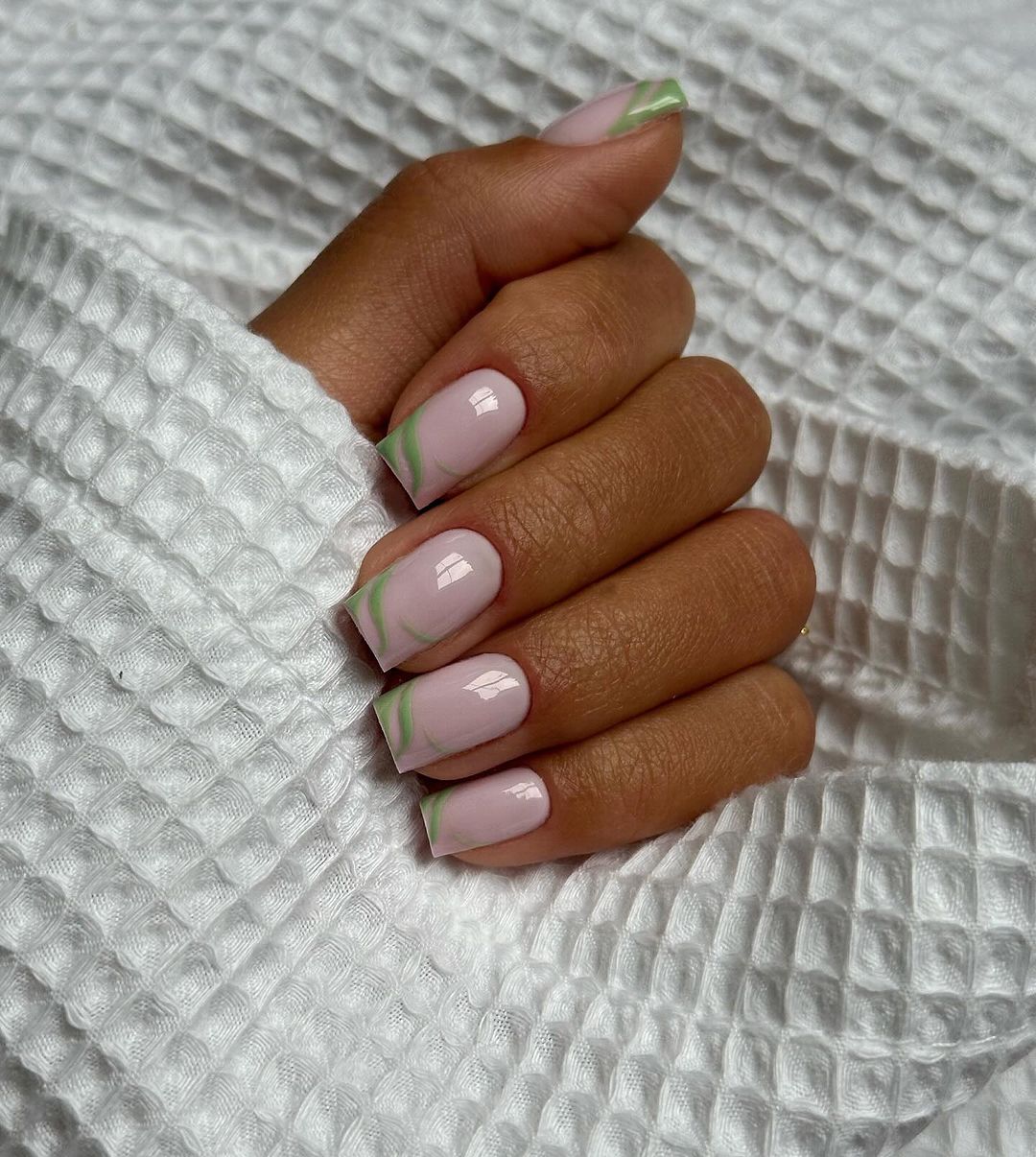 Stay Cool and Chic: Summer Short Acrylic Nail Designs