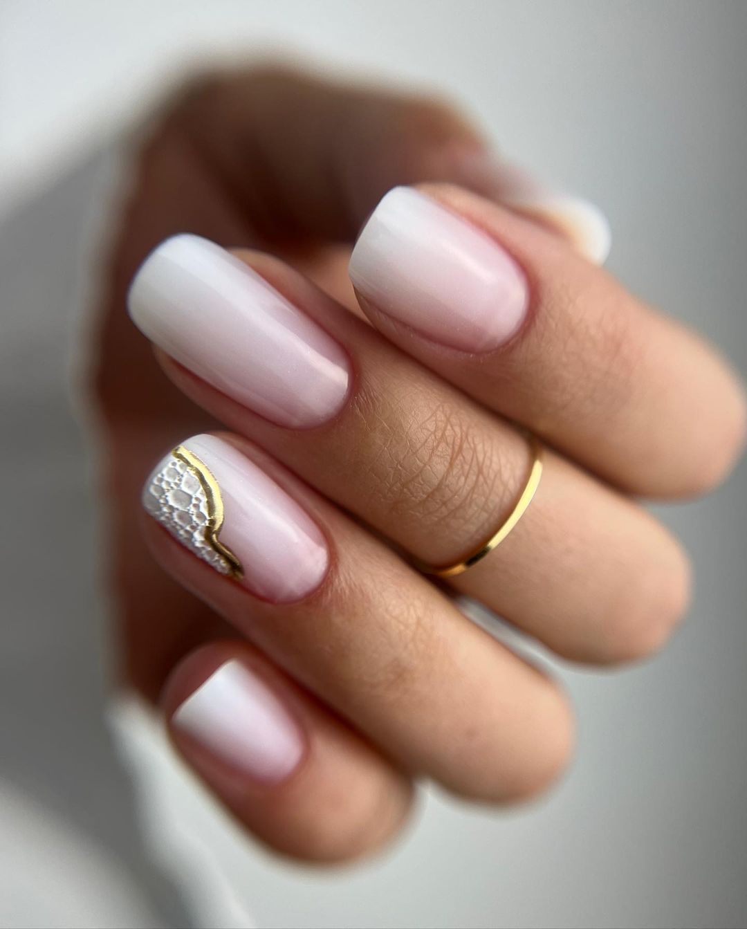 Effortlessly Stylish: Short Colors & Designs for Summer Nails