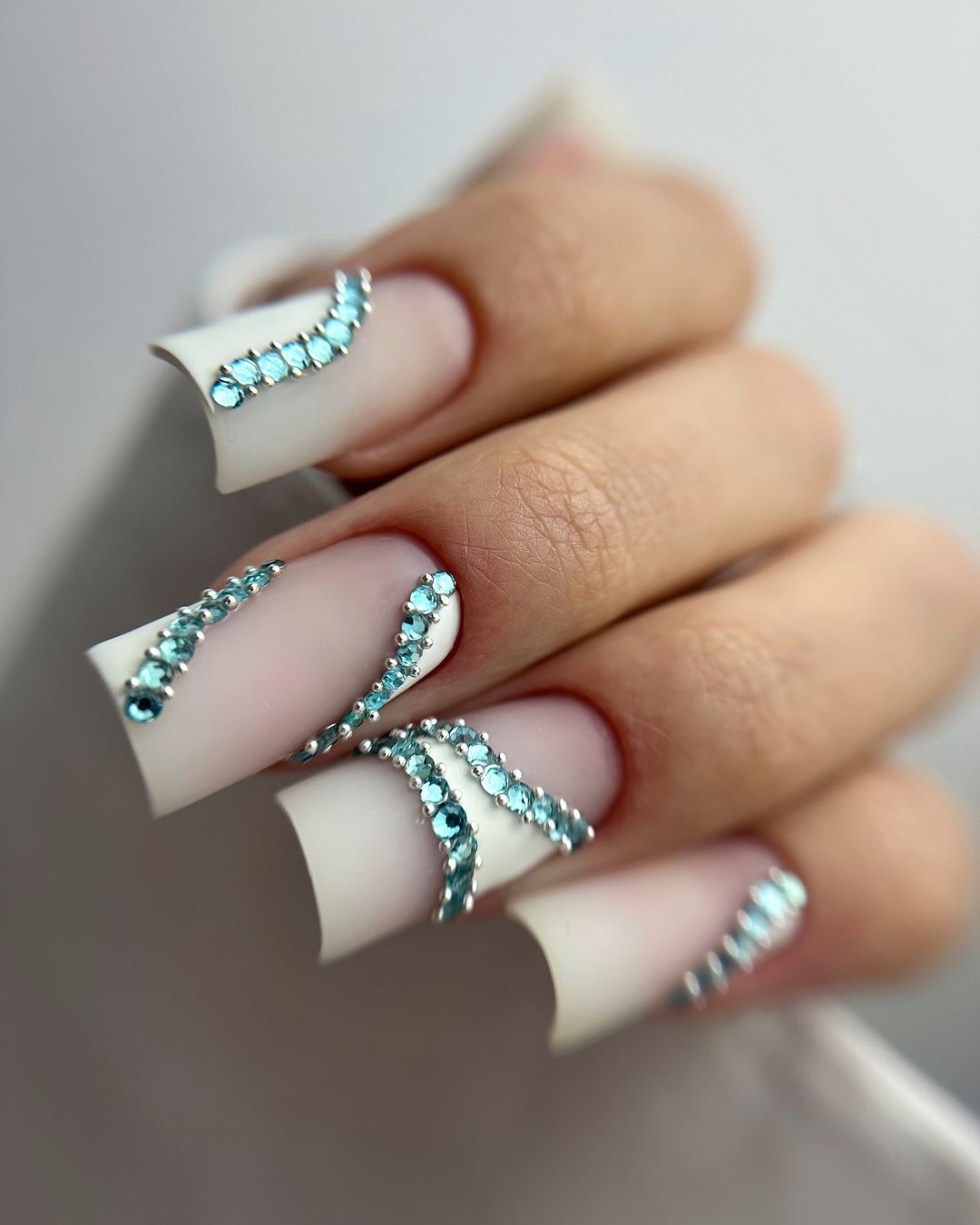 Trendy Acrylic Colors and Designs for Your Summer Nail Inspiration