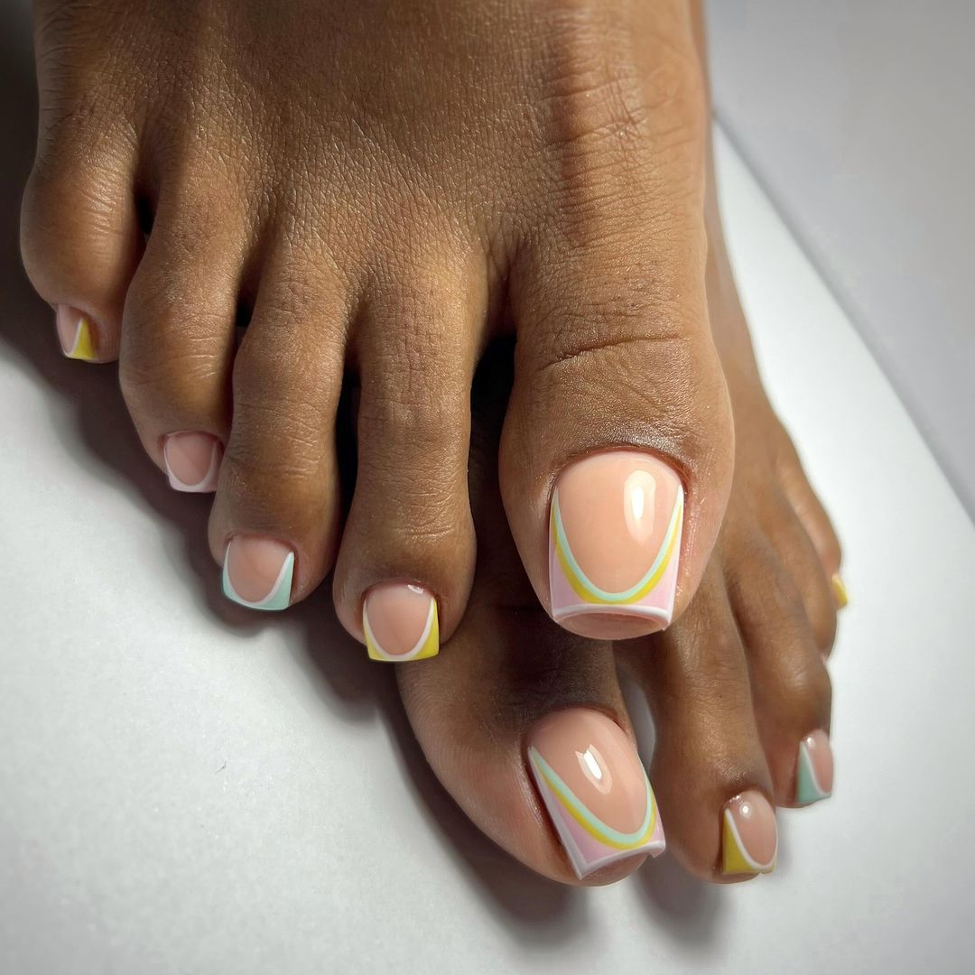 Sunny Steps: 31 Summer Pedicure Ideas to Keep Your Feet Stylish and Fresh