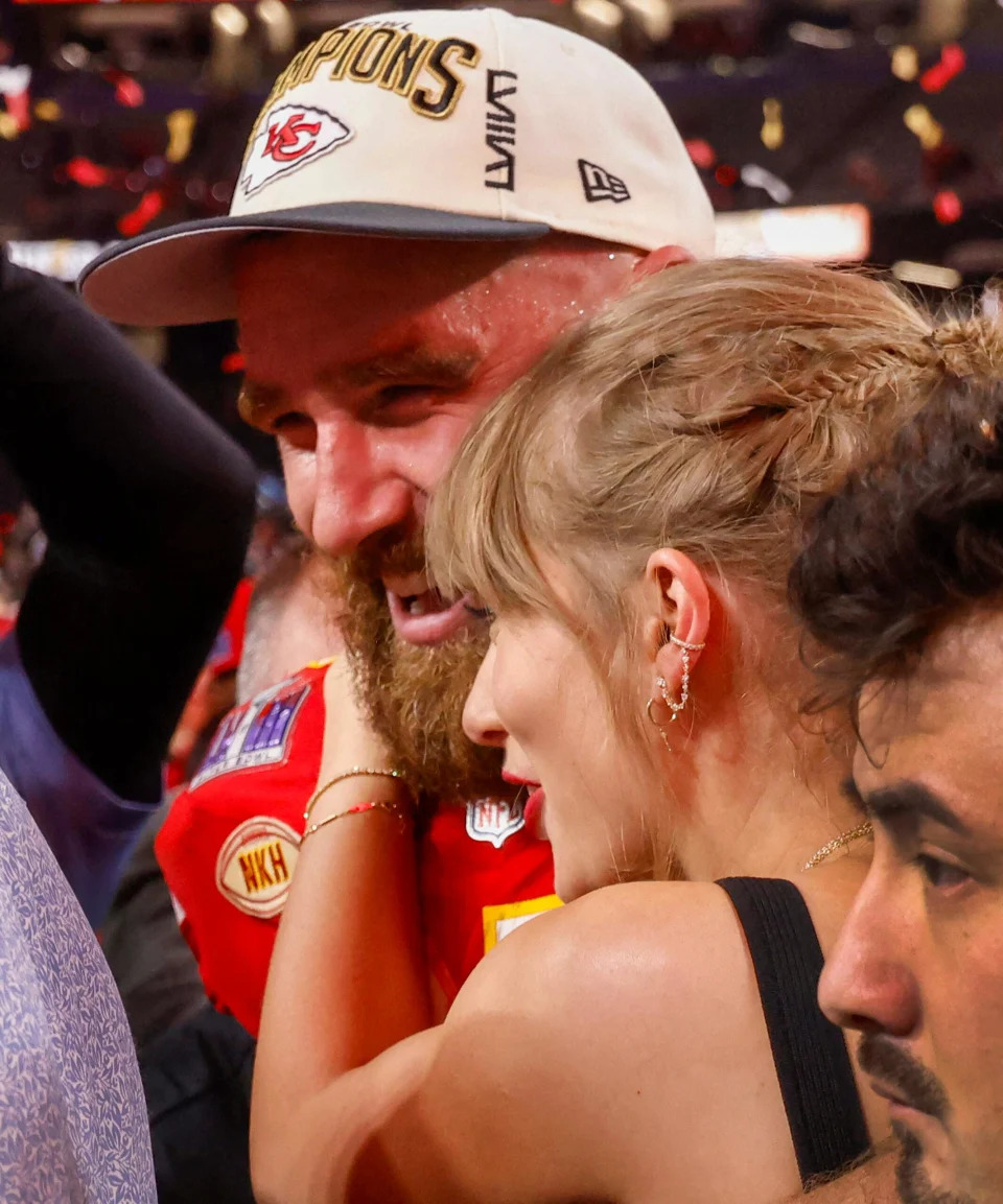 Travis Kelce and Taylor Swift celebrate Super Bowl win