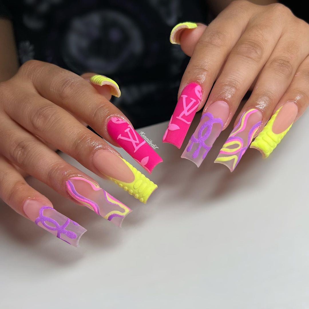 Square Summer Nail Inspo: Trendy Colors & Designs to Try