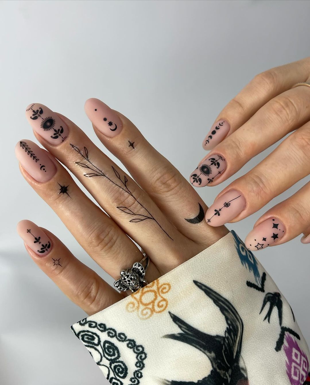 Celebrate Your Milestone in Style: 25 Graduation Nail Ideas to Rock Your Ceremony!