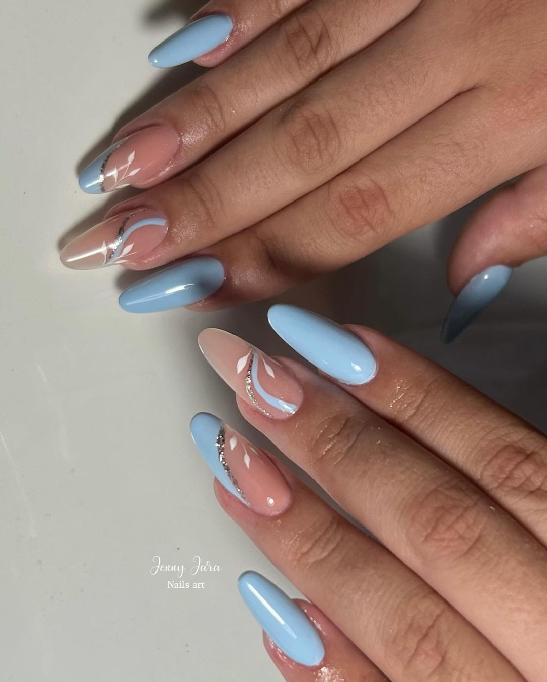 27 Stunning Blue and Silver Nails Ideas for Your Next Manicure