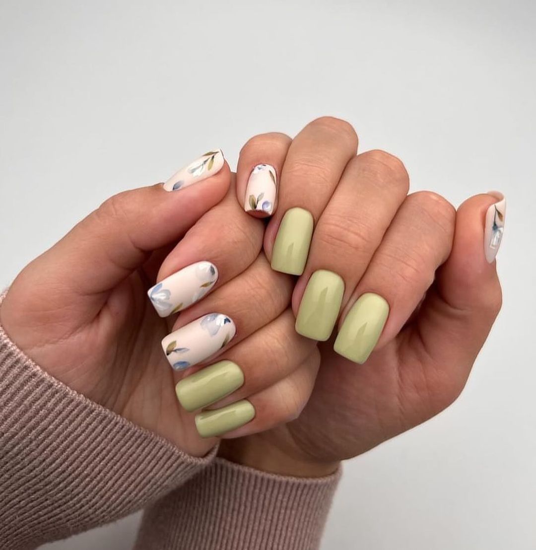 Effortlessly Stylish: Short Colors & Designs for Summer Nails