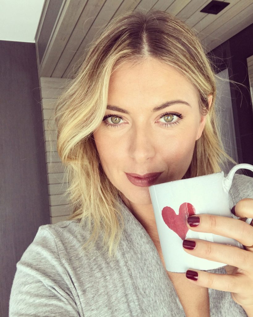 Maria Sharapova Hot Selfie Pictures