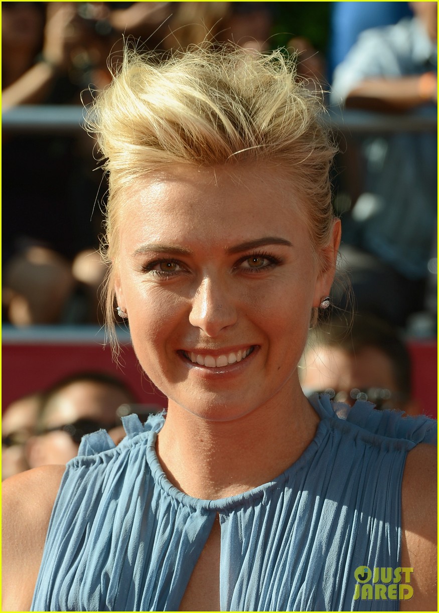 maria sharapova espy awards 2012 red carpet 042686020