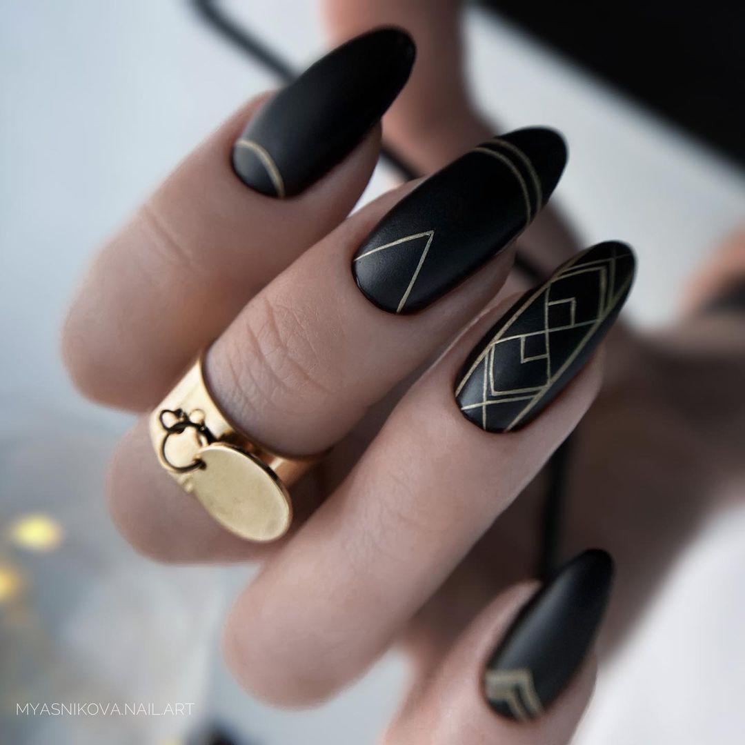 27 Gorgeous Fall Acrylic Nail Ideas You'll Want to Try