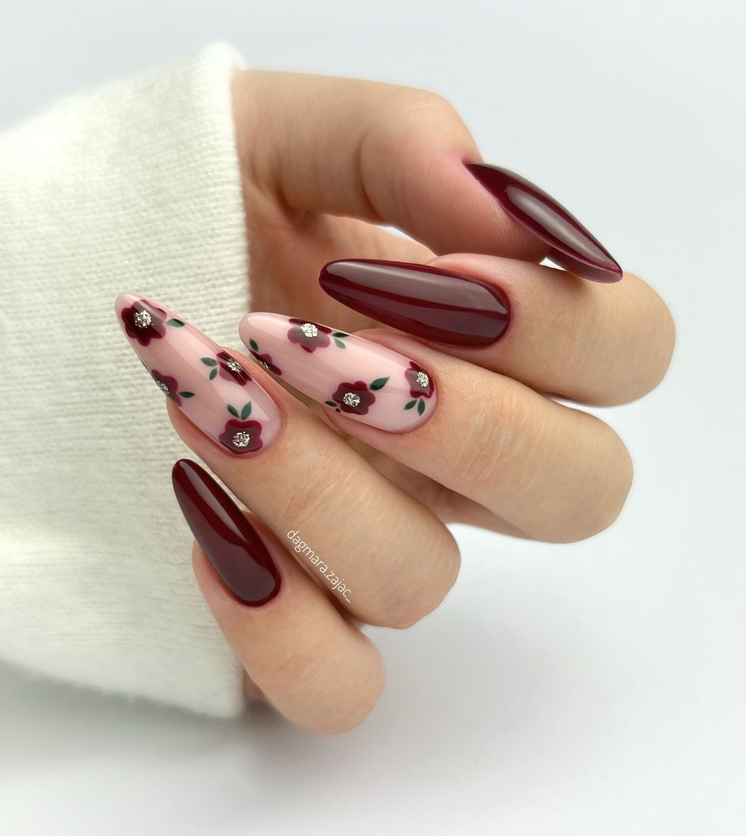 27 Ideas for Burgundy Fall Nails 2024