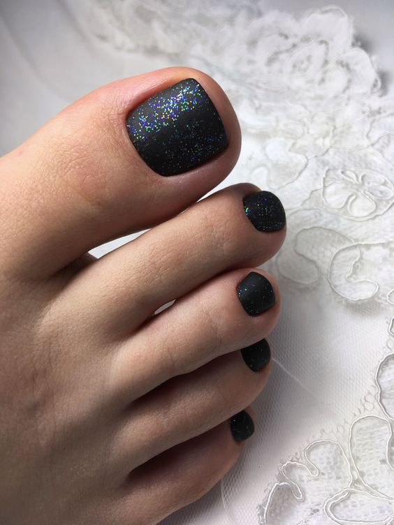 Summer Toe Nail 2024: Trendy Tips for Perfectly Pedicured Toes