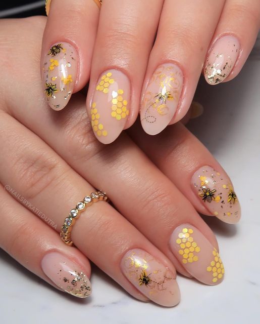 Vacation Nails 2024: Nail Art Ideas to Elevate Your Getaway Look