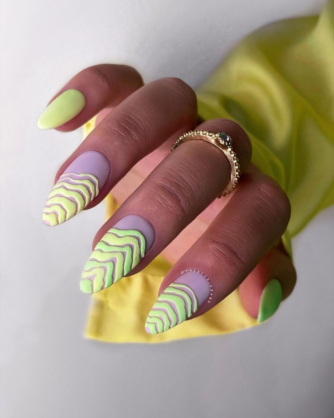 25 Creative Fall Nail Designs You’ll Love This Season