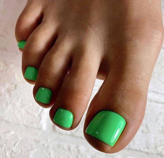 Summer Toe Nail 2024: Trendy Tips for Perfectly Pedicured Toes