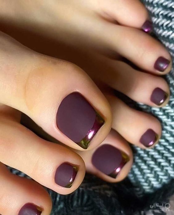 Trendy Toes: Top Summer Toe Nail Colors of 2024