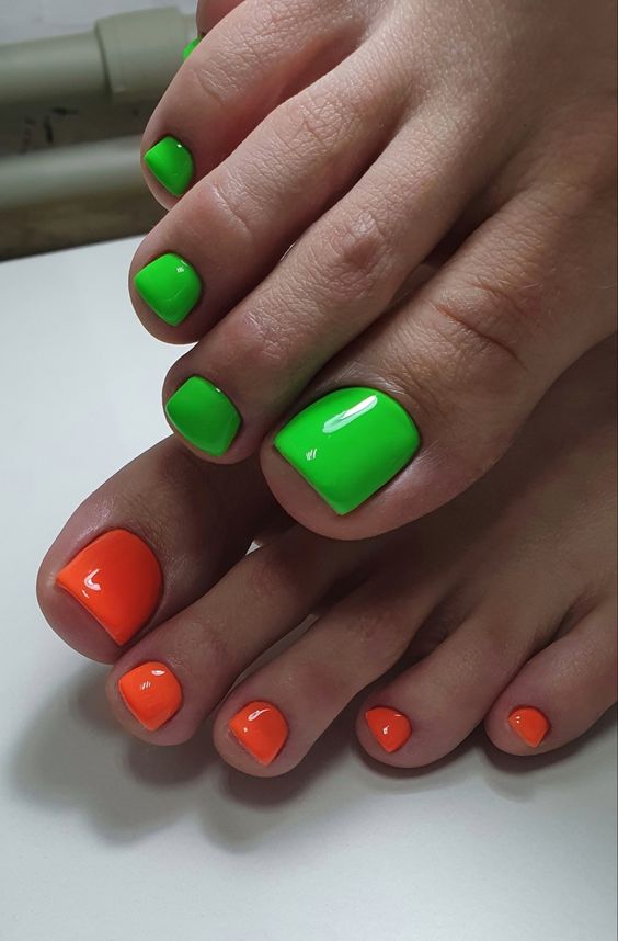 Summer Toe Nail 2024: Trendy Tips for Perfectly Pedicured Toes