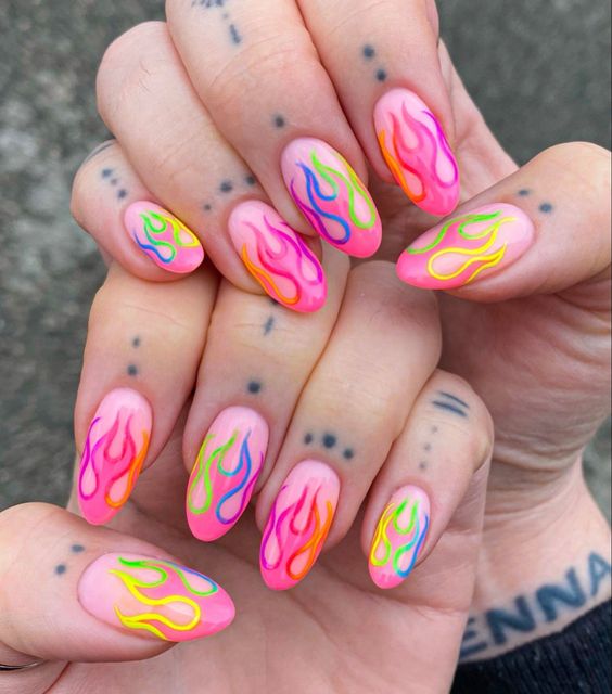 July Nail Ideas 2024: Trendy Nail Designs to Try This Summer